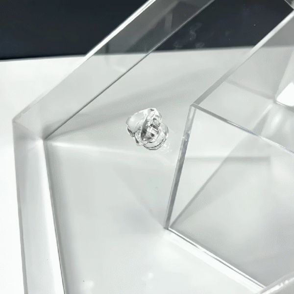 Transparent Acrylic Storage Box with Lid | Perfect for Gifts | Cosmetics | Multi-Purpose Box | Clear Cube Display Case Box . - Image 4